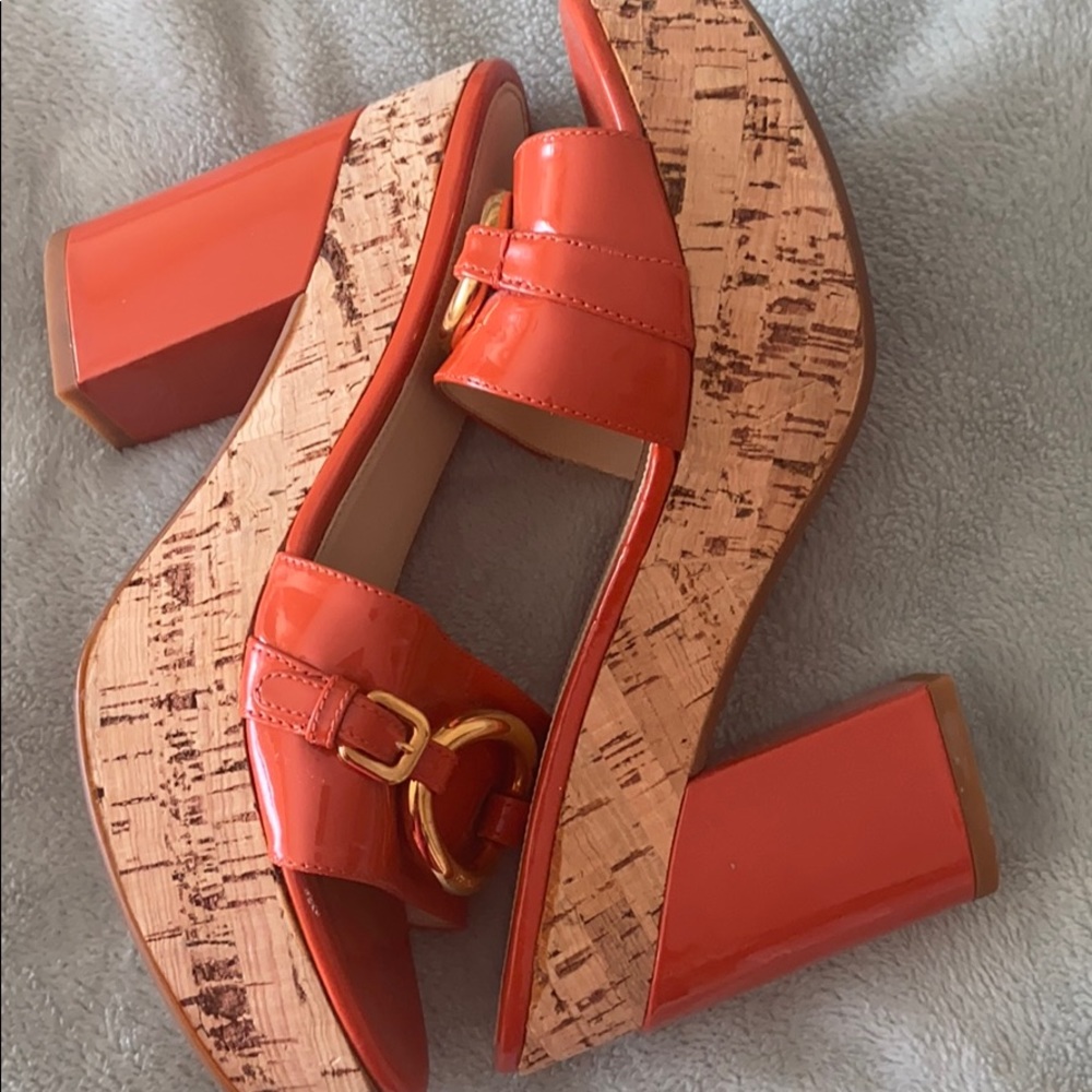 Prada shoes - Picture 4 of 7